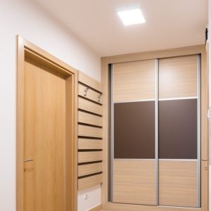 Dvokrevetna soba sa kuhinjom i kupatilom , medicinski kreveti staracki domVitae Residence Beograd